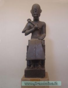 Statua di Ramses II da giovane