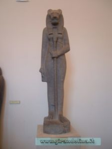 Statua della Dea Sekhmet