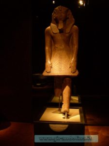 Statua di Horemheb
