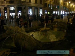 Piazza di Spagna- Fontana della Barcaccia by night