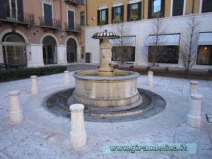 Fontana Piazza Verona
