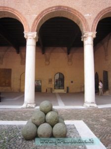Castello Estense interno