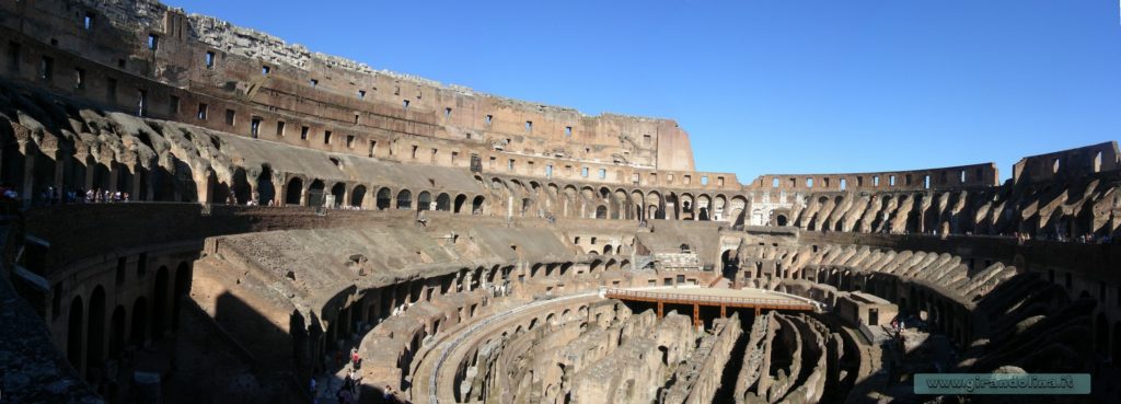 Colosseo di Roma, interno
