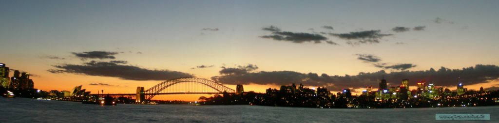 Tramonto sulla baia di Sydney