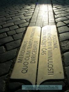 Il Meridiano di Praga in Piazza Vecchia