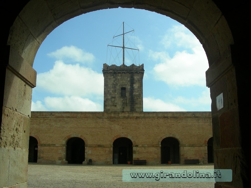  Castello di Montjuc 