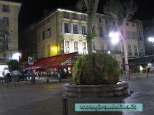 Fontaine d' Eau Chaude, Aix En Provence