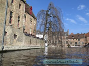 Crociera sui canali di Bruges