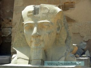 Tempio Luxor RamsesII Egitto