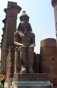 Tempio Luxor RamsesII-Egitto