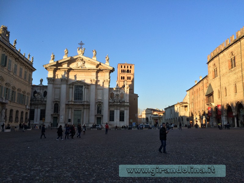 Cosa vedere a Mantova Piazza Sordello