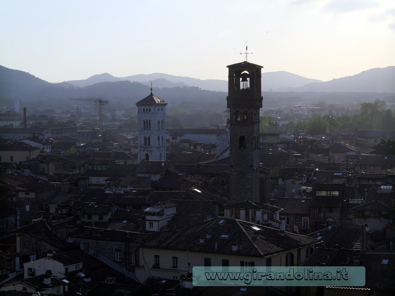 La Torre delle Ore, Lucca