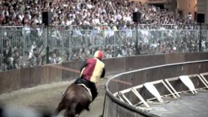 La Giostra dell 'Orso in Piazza Duomo