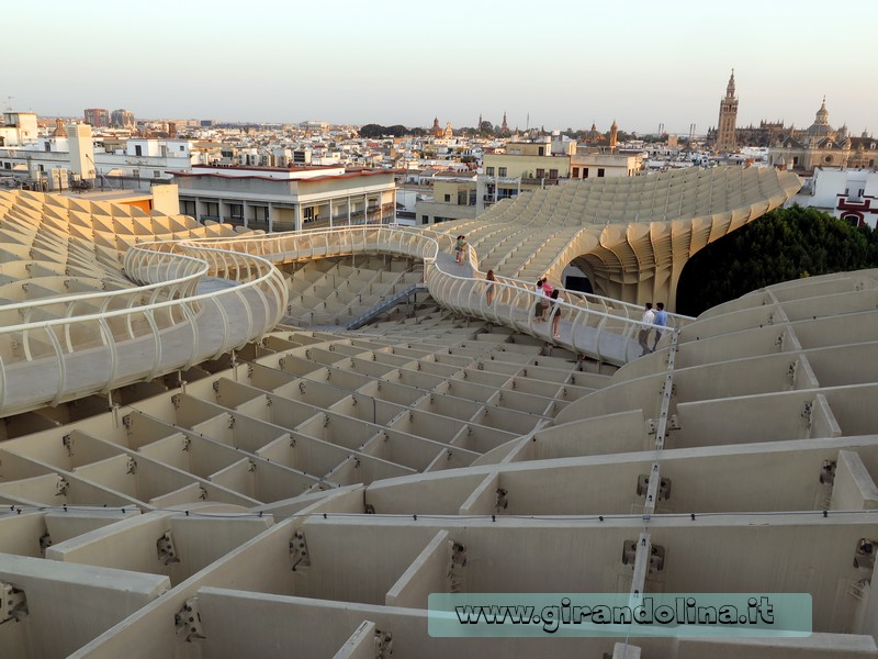 Siviglia e il Metropol Parasol