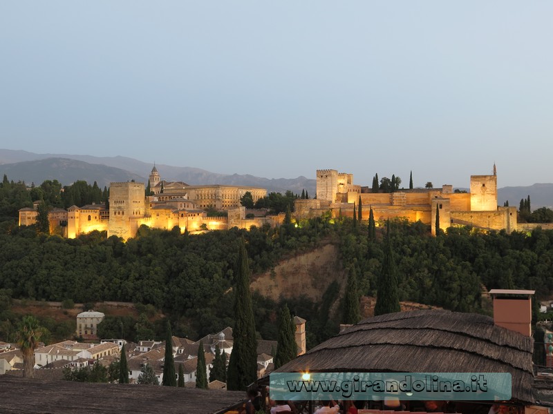 Granada e l 'Alhambra vista dal Mirador de San Nicolas