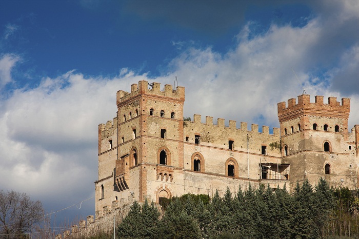 La Castelluccia di Battipaglia (ph skyscanner)