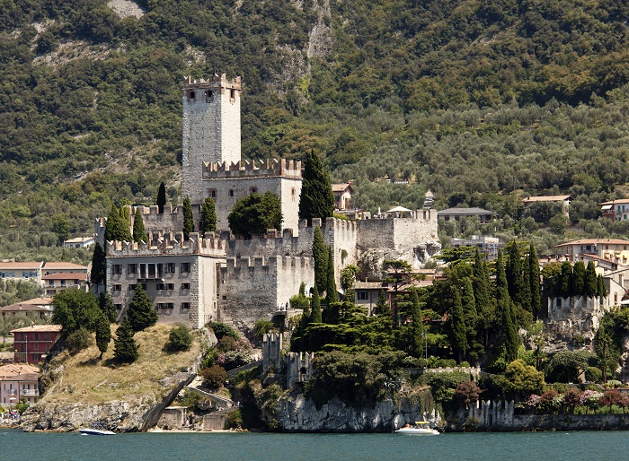 Castello Scaligero di Malcesine (ph Skyscanner)