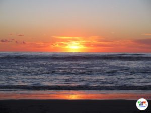 Il tramonto sul mare di Viareggio