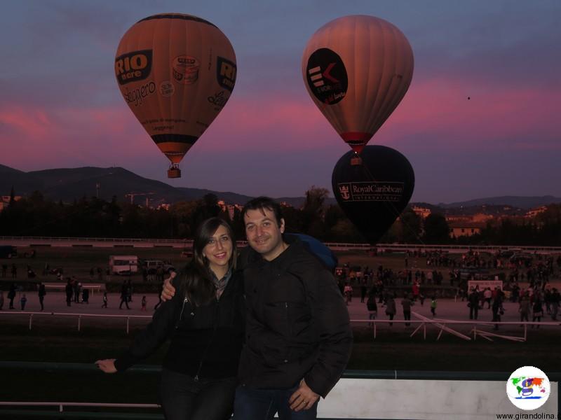 Festival delle Mongolfiere a Firenze,preparazione mongolfiere illuminate