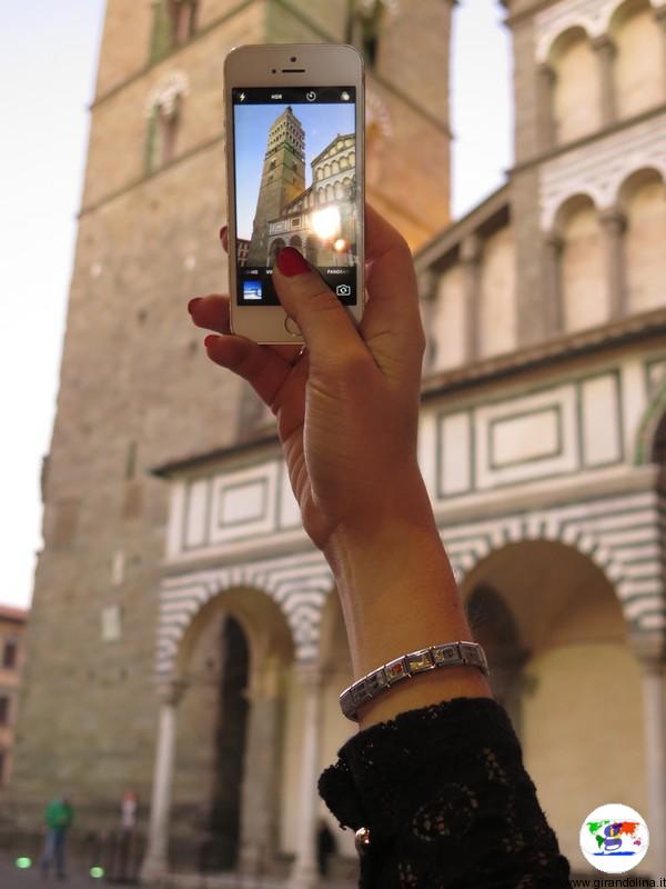 A spasso per Pistoia con il bracciale nomination dedicato a Pistoia Capitale della Cultura italiana 2017