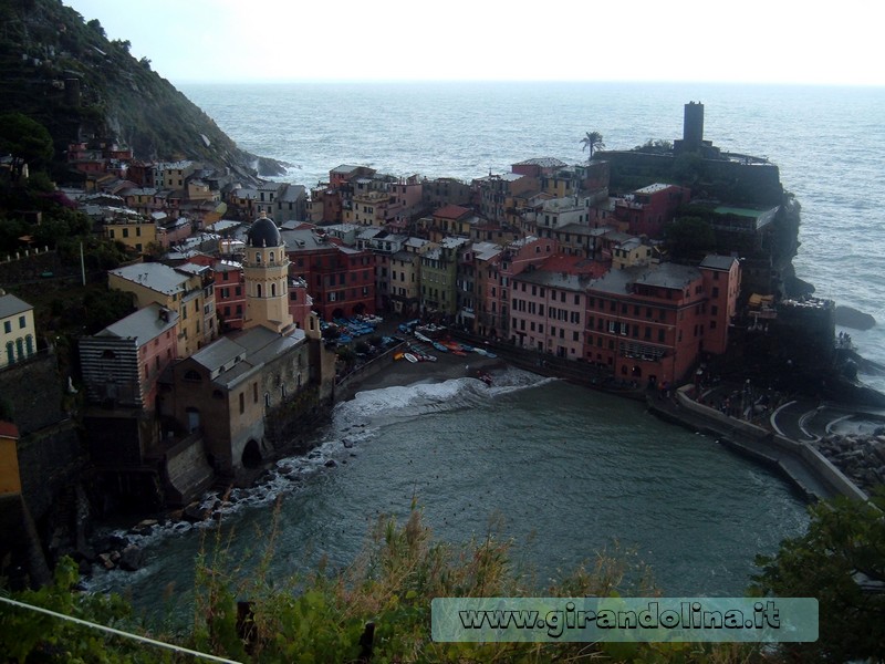 Veduta di Vernaza, dal sentiero per Monterosso, Cinque Terre