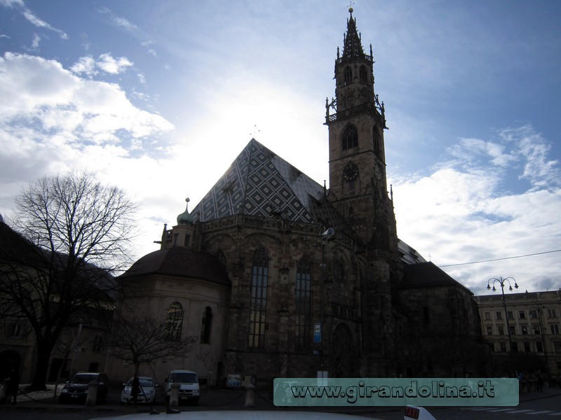 Il Duomo di Bolzano, in Piazza Walther