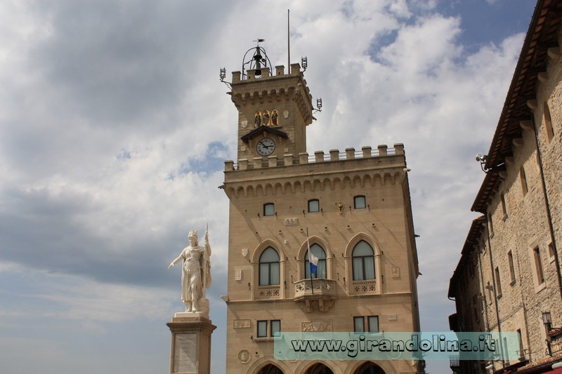 San Marino - Piazza della Libertà