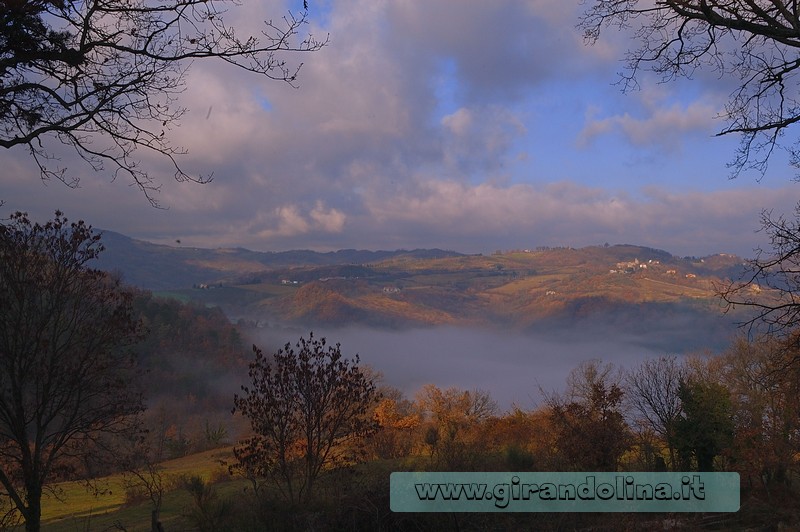 Panorama dal Castello di Petroia, sulle valli gubbiesi