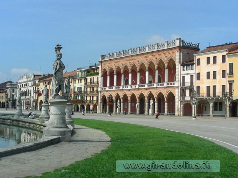 Padova - La Piazza Prato della Valle