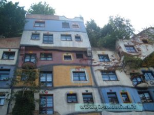 Il complesso abitativo Hundertwasser Haus