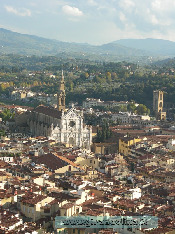 La Chiesa di Santa Croce, vista dalla cima del Duomo di Firenze