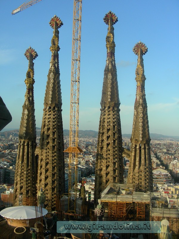 La Sagrada Familia, in perenne costruzione ’, opera di Gaudì
