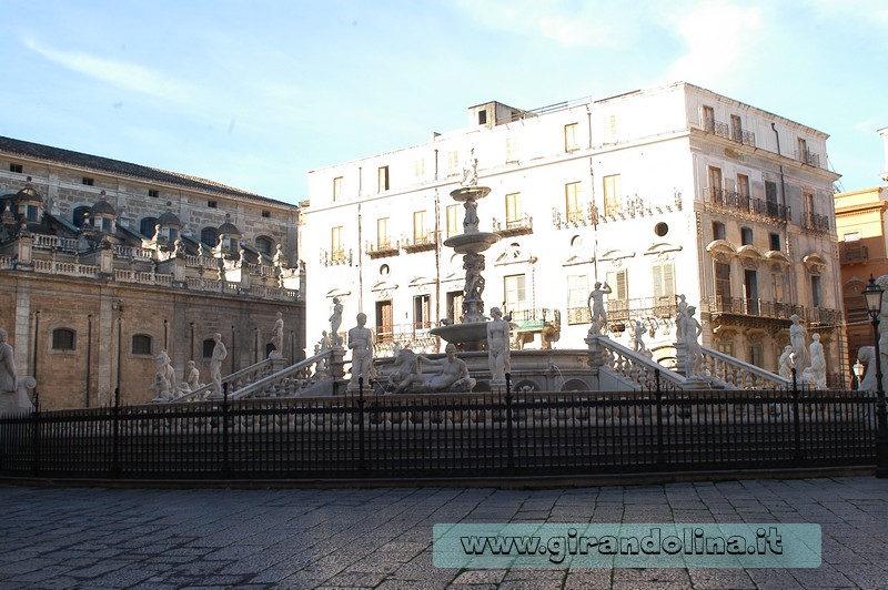 I tesori di Palermo Piazza Pretoria_ Piazza della Vergogna