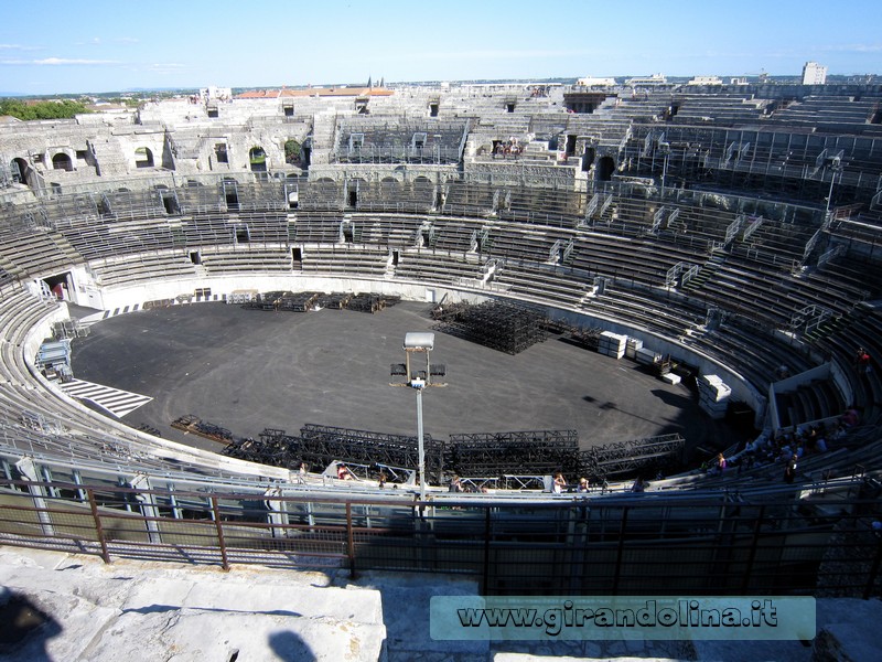  Le città romane francesi  Arenas di Nimes