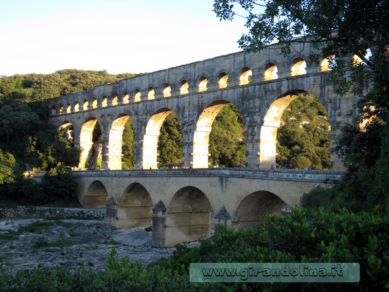  L' acquedotto Pont Du Gard