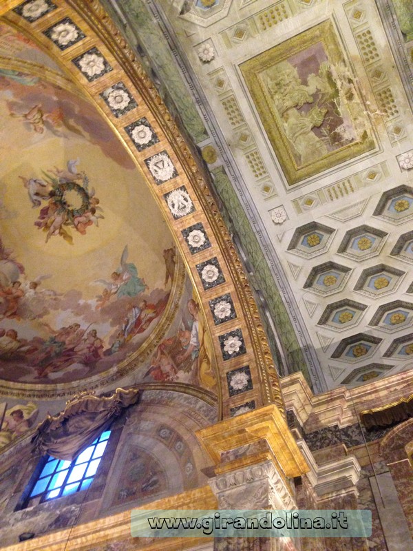 Particolare della volta a cassettoni della Chiesa di San Leone