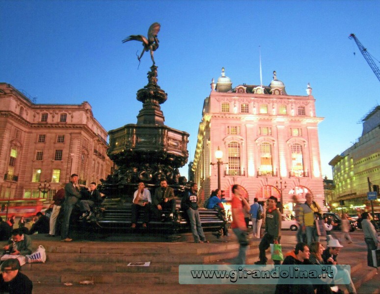 Piccadilly Circus