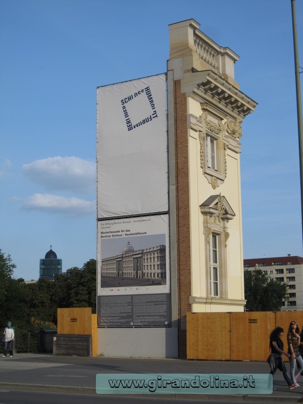Berliner-Schloss-Portone
