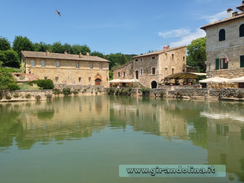 Val d' Orcia -Bagno Vignoni Vasca sulfurea