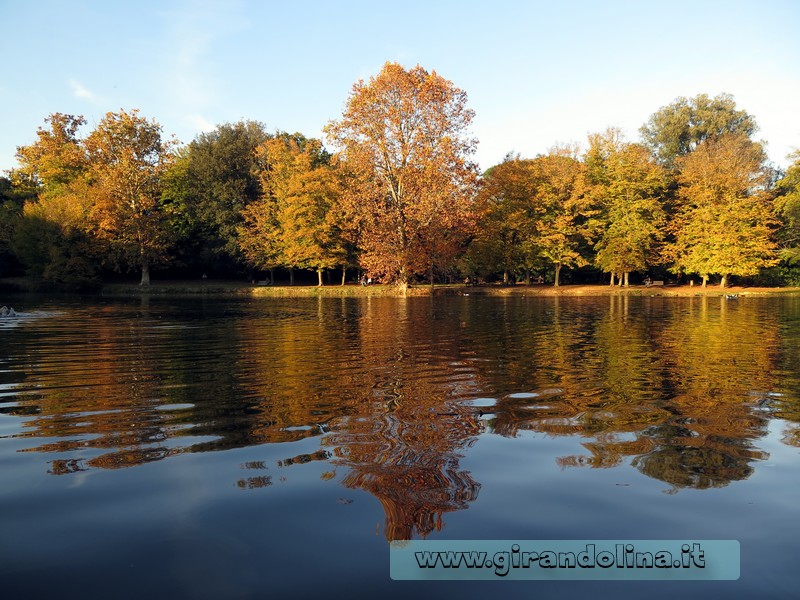 Il lago del parco di Villon Puccini a Pistoia Estate di San Martino