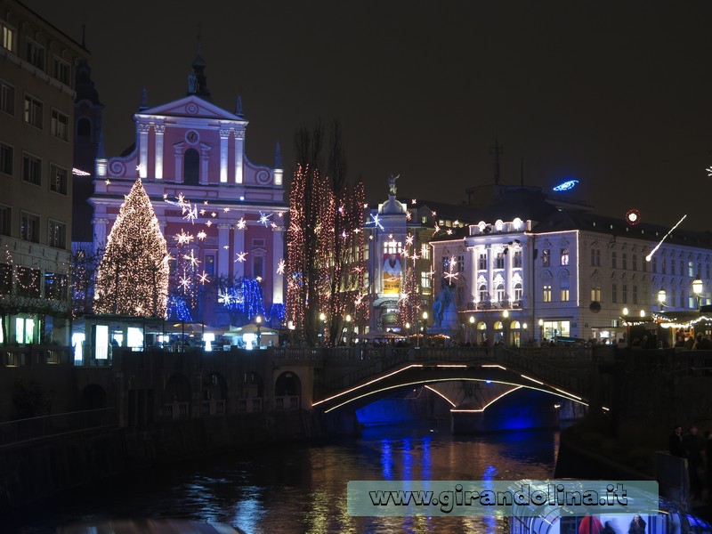 Lubiana a dicembre luminarie natalizie