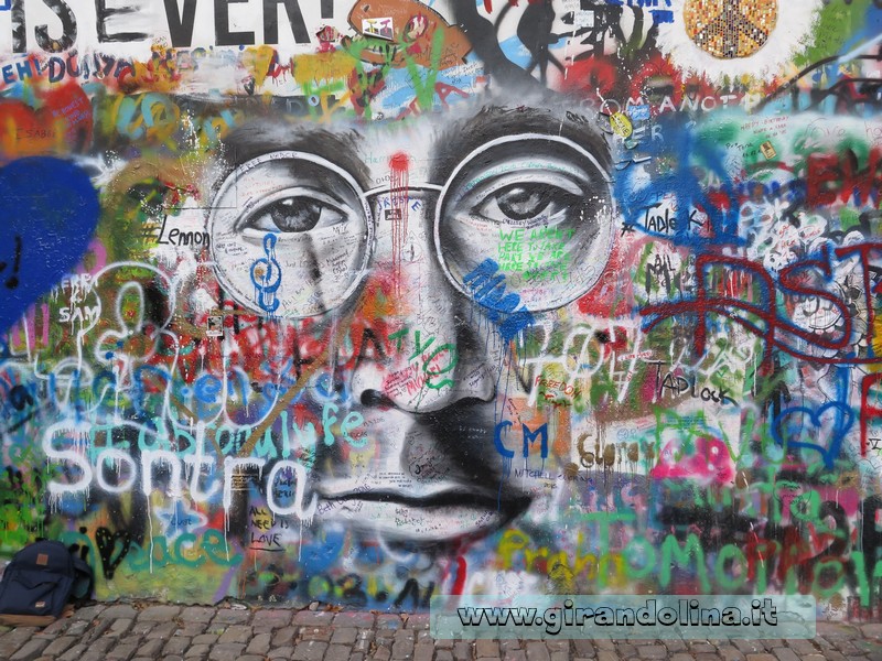 Il Muro di John Lennon
