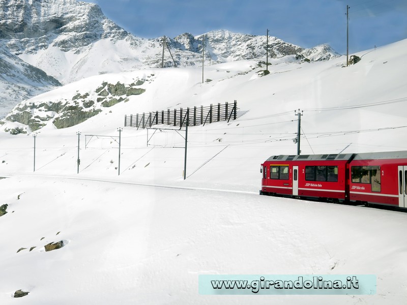 Il Trenino Rosso del Bernina, la stazione di Alpe Grum