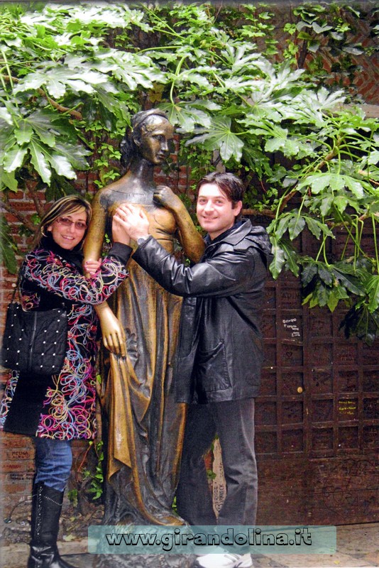 Attrazioni turistiche -La Statua di Giulietta a Verona
