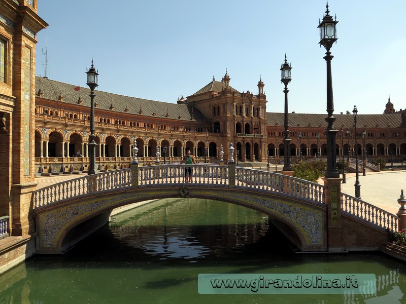 Siviglia in estate: Piazza di Spagna