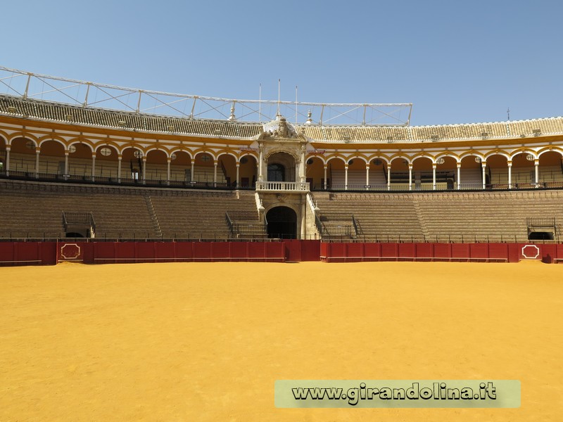 L' Arena della Plaza De Toros de la Maestranza a Siviglia