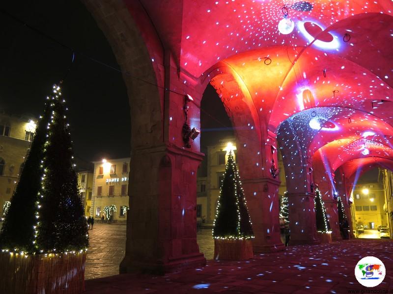 Addobbi delle festività natalizie a Pistoia