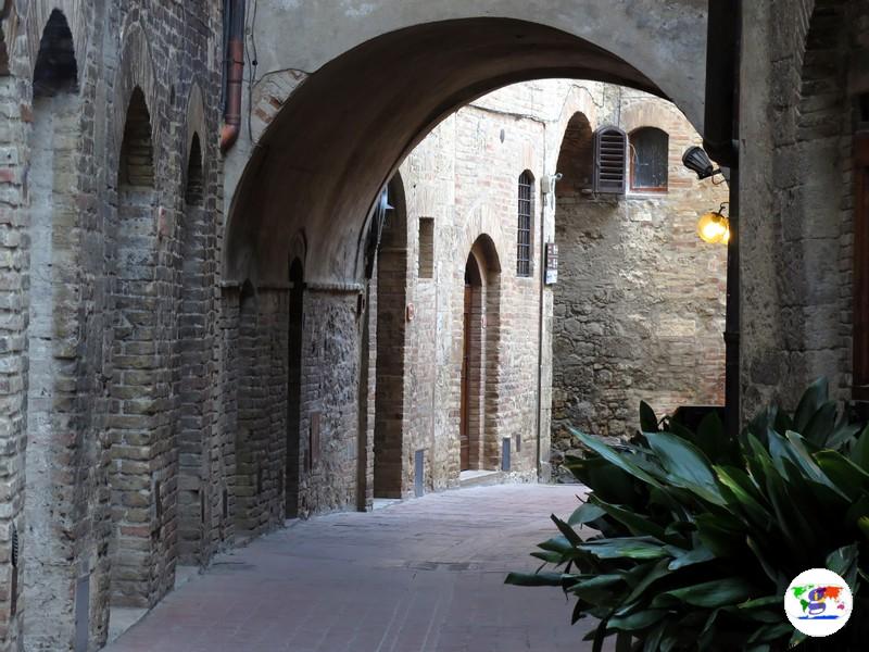 San Gimignano, e i suoi vicoli