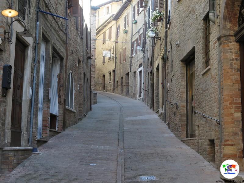Urbino, le strade del centro storico