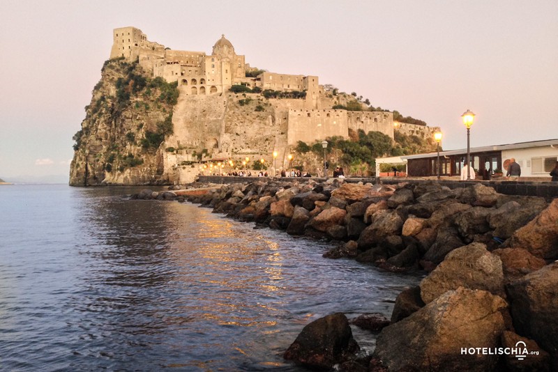 Ischia d'inverno castello aragonese